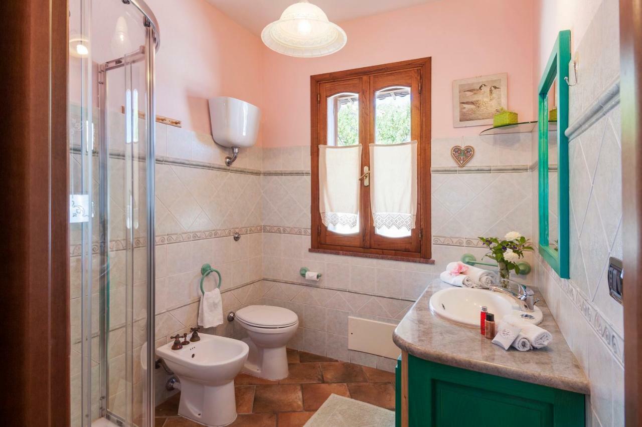 Le Quattro Mura Bed and Breakfast Pula Buitenkant foto