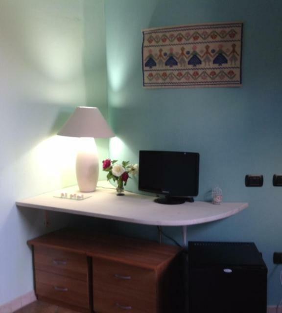 Le Quattro Mura Bed and Breakfast Pula Buitenkant foto
